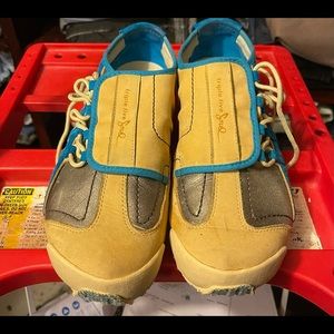 Gently loved sneakers by triple five soul.